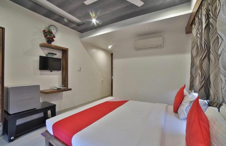 Hotel Green Apple Gandhinagar Exterior photo